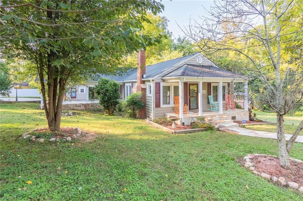 1411 Winslow Ave, Asheboro, NC 27205 - photo 1