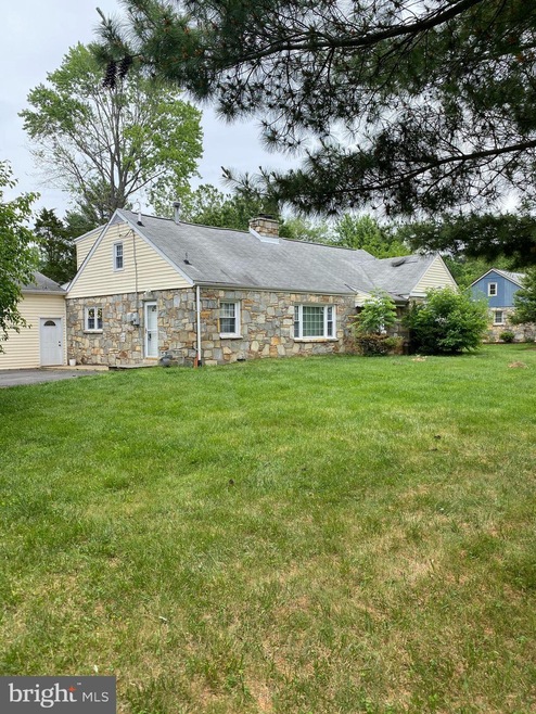 9015 Sudley Rd, Manassas, VA 20110 - photo 1