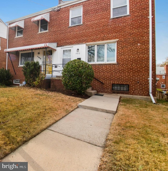 4910 Sargent Rd NE, Washington, DC 20017 - photo 1