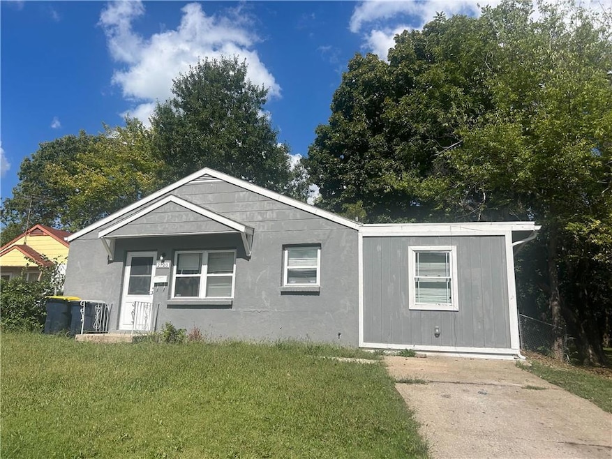 For Sale $140,000 • Co-Listing Agent