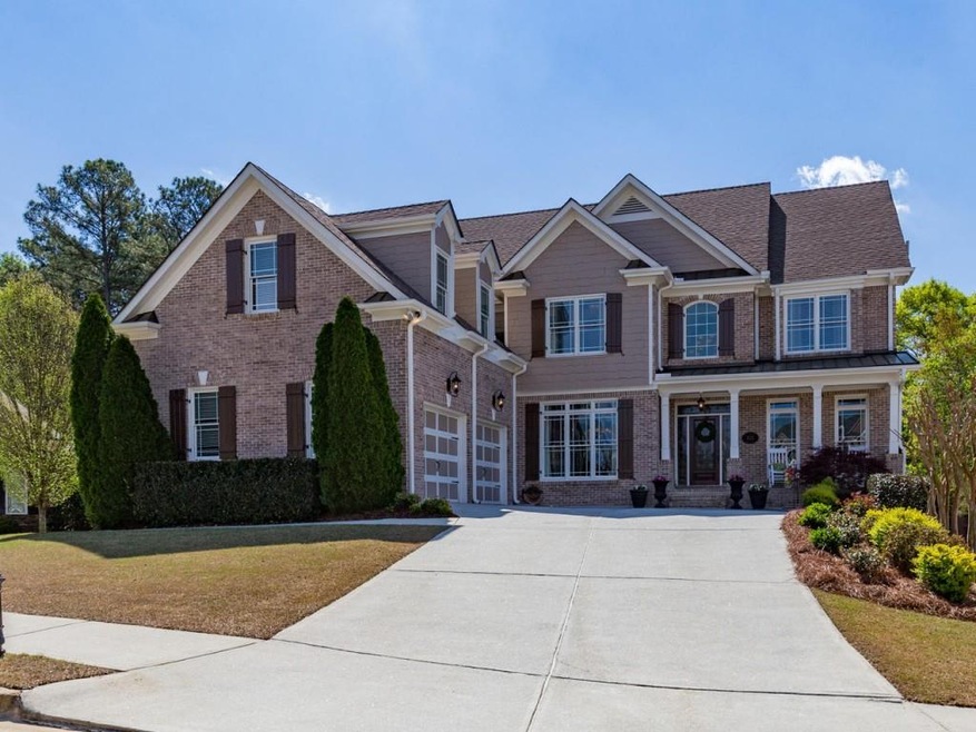 IMMACULATE HOME IN CUL DE SAC
