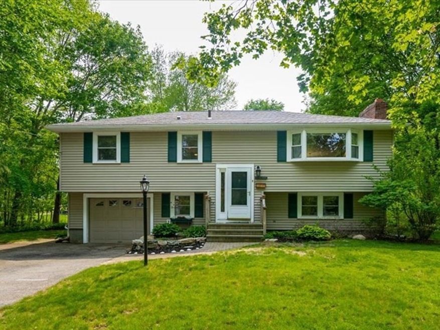Sold $825,000 • Co-Listing Agent