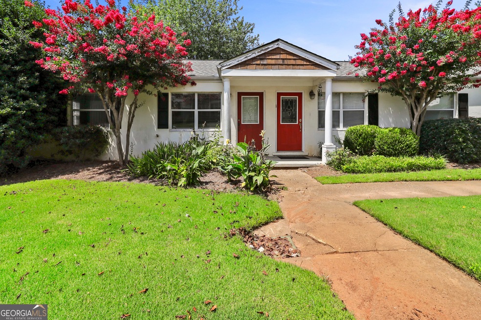 1531 Stone Gate Ln SE, Atlanta, GA 30317 - photo 1