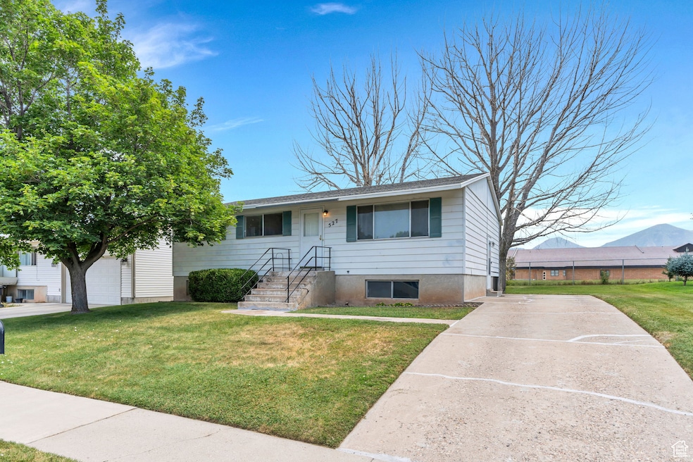 527 S 1000 W, Payson, UT 84651 - photo 1