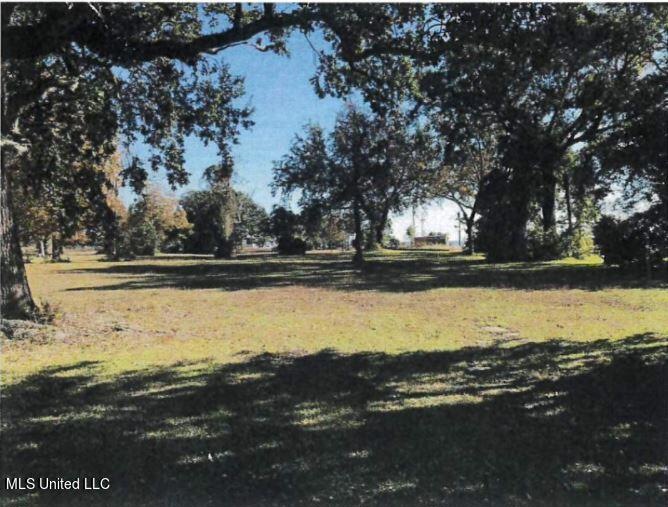 106 E Fifth St land