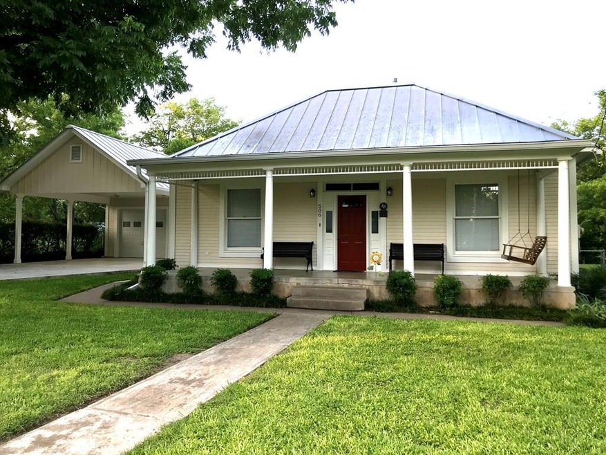 506 W College St, Fredericksburg, TX 78624 - photo 1