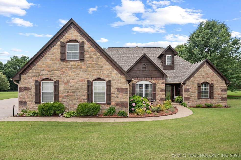 18 Longacre Dr, Ramona, OK 74061 - photo 1