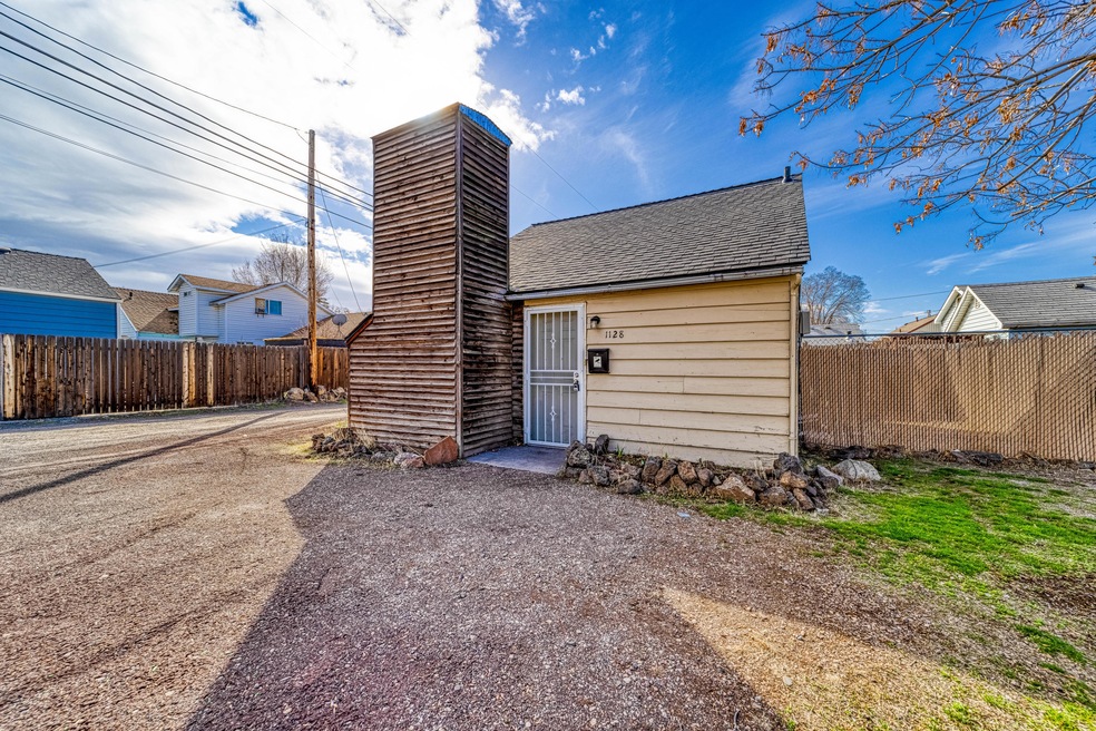 1128 Black Butte