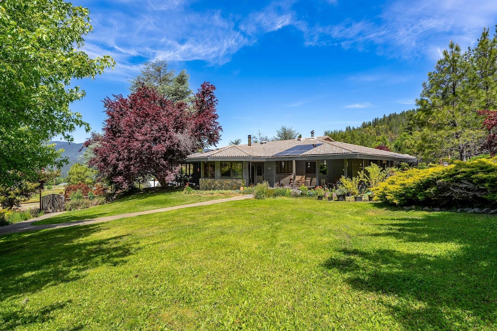 1247 Panther Gulch Rd, Williams, OR 97544 - photo 1