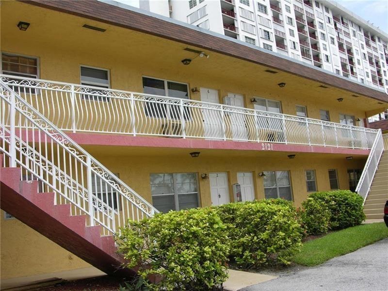 2121 N Ocean Blvd unit 5, Fort Lauderdale, FL 33305 - photo 1