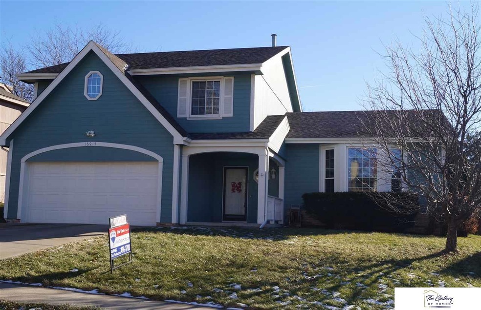 16915 Patterson Dr, Omaha, NE 68135 - photo 1