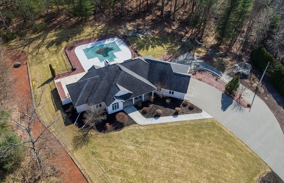 96 Clearwater Cir, Ludlow, MA 01056 - photo 1