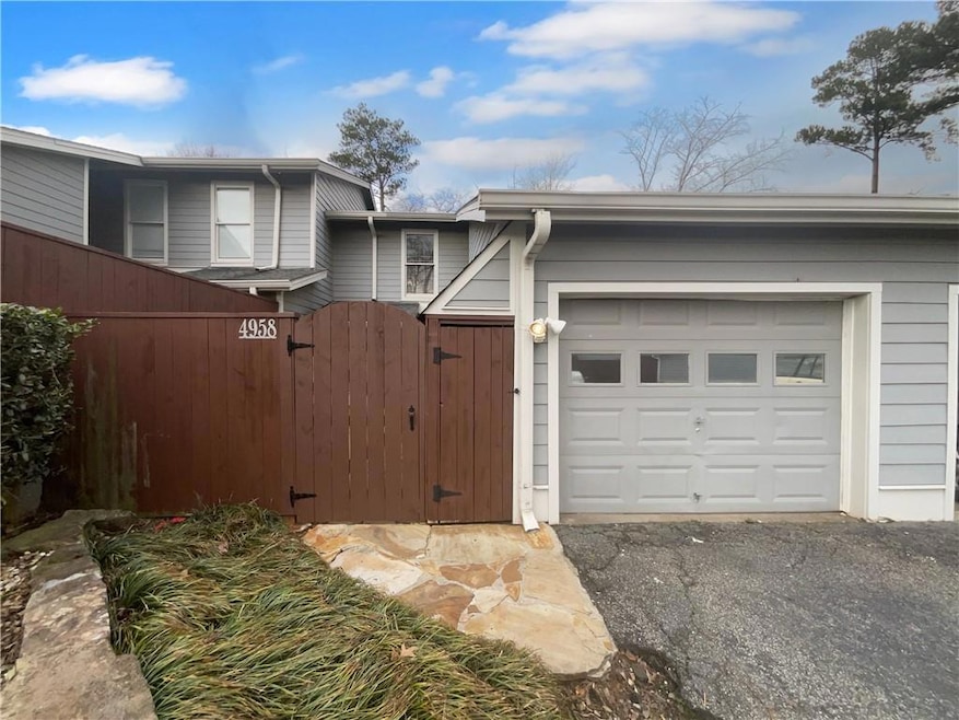 4958 Meadow Ln unit 4958, Marietta, GA 30068 - photo 1