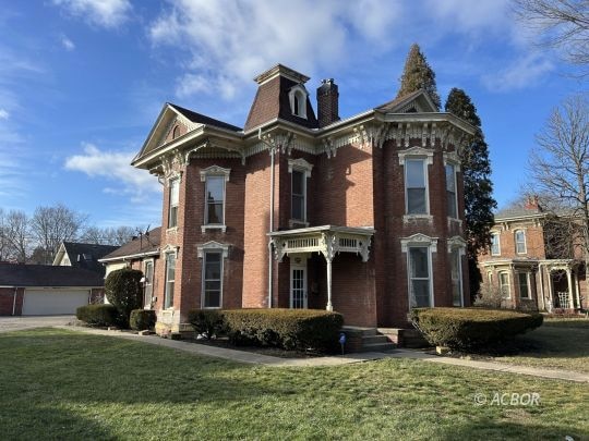 175 S Mulberry St, Logan, OH 43138 - photo 1