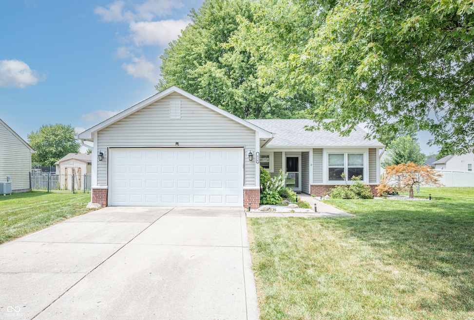 4014 Magnolia Dr, Franklin, IN 46131 - photo 1