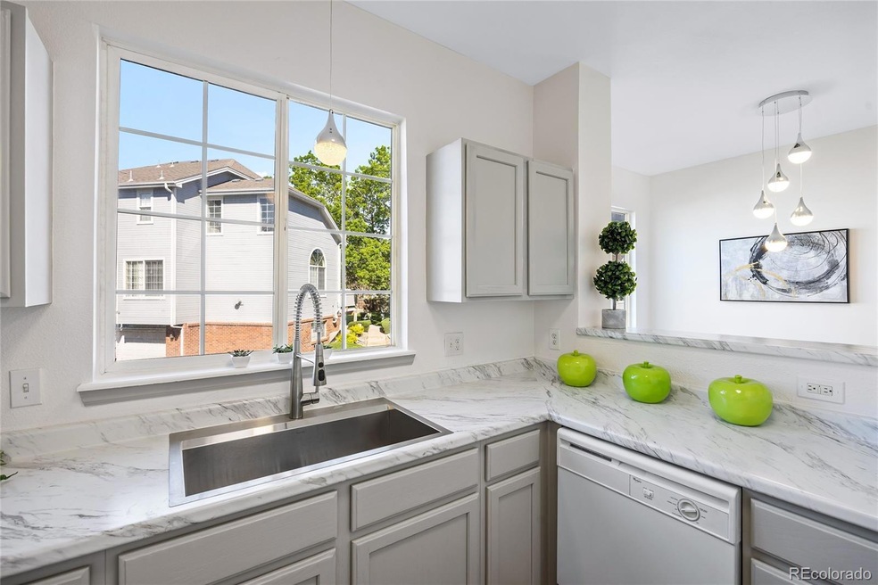 4010 E 119th Place unit B, Thornton, CO 80233 - photo 1