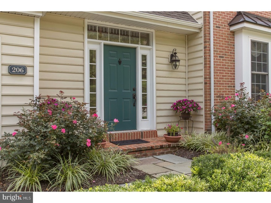 206 Hillsboro Mills Ln unit 56, Wallingford, PA 19086 - photo 1