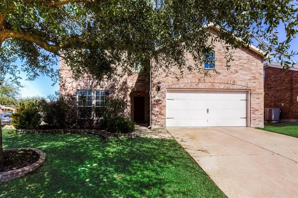 310 Highland View Dr, Wylie, TX 75098 - photo 1