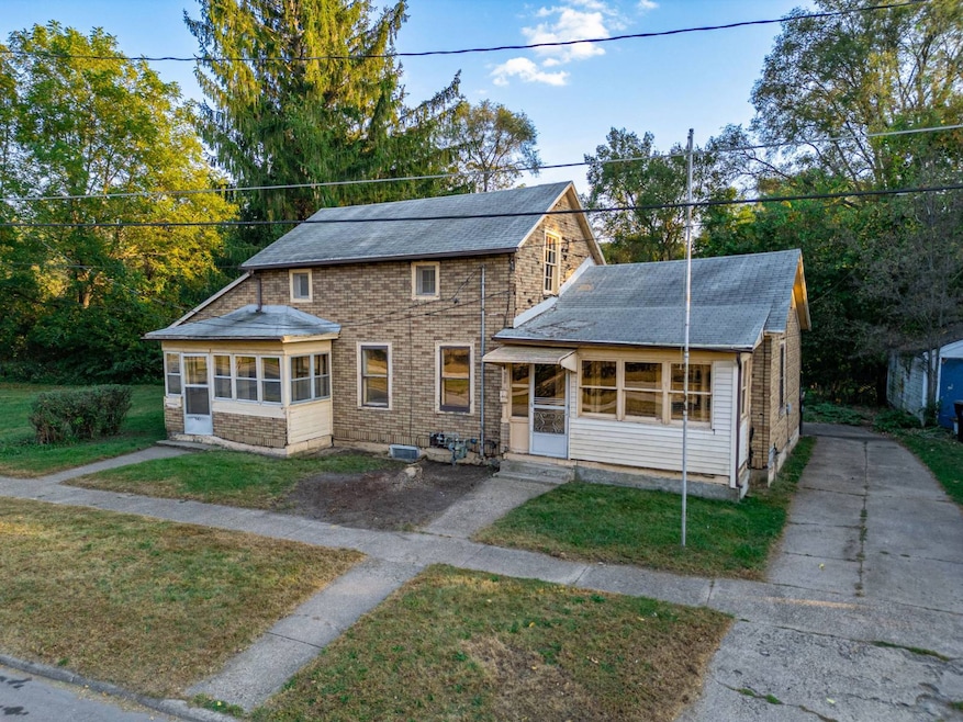 938 St Paul Avenue, Beloit, WI