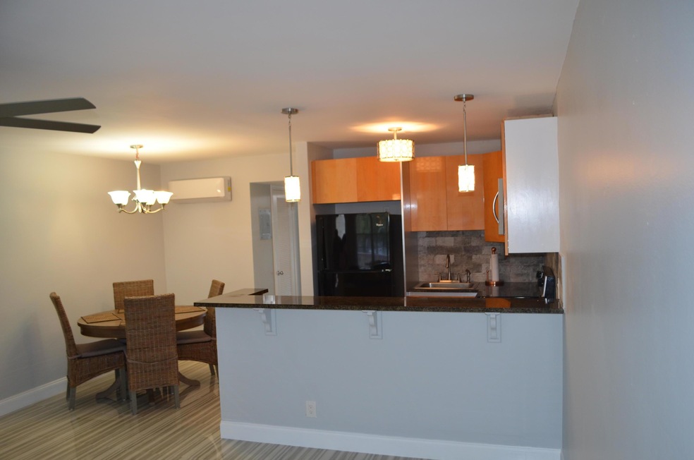 306 Camden M unit 306, West Palm Beach, FL 33417 - photo 1