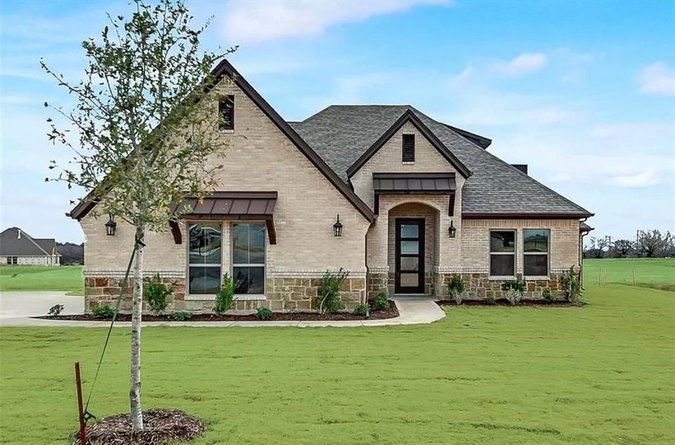 232 Maverick Ct, Granbury, TX 76049 - photo 1