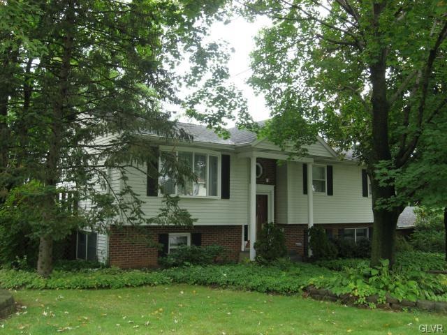 1710 Elmhurst Dr, Whitehall, PA 18052 - photo 1