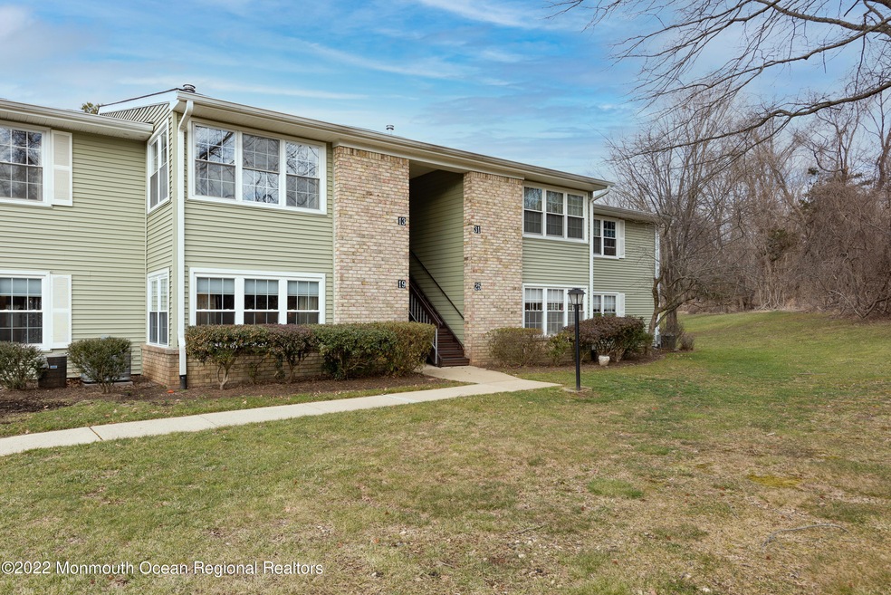 19 Snowberry Ct unit F1, Red Bank, NJ 07701 - photo 1