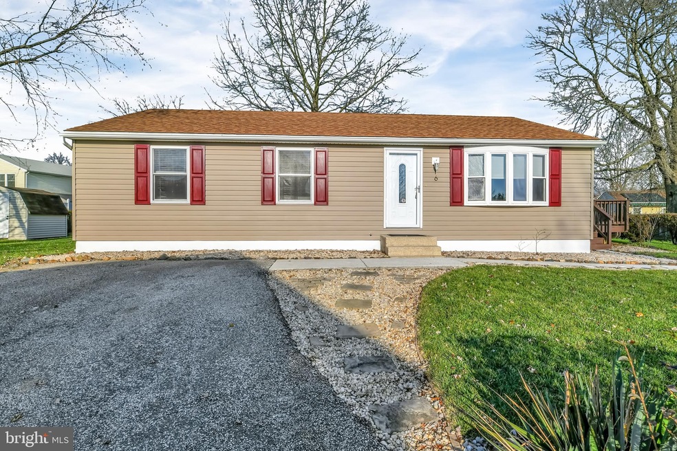 6 Van Yerrell Ct, Gwynn Oak, MD 21207 - photo 1