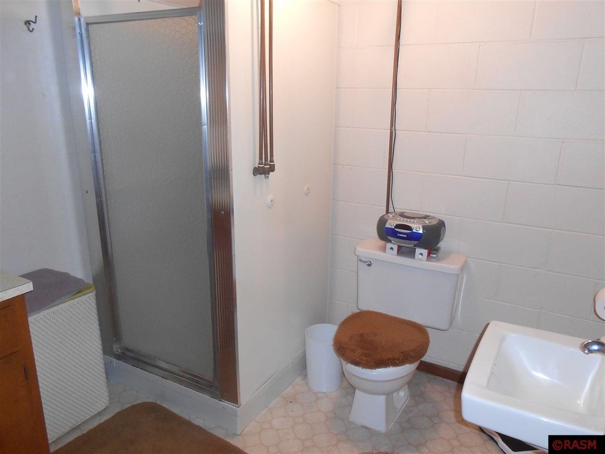 1222 N Spring St, New Ulm, MN 56073 - photo 1