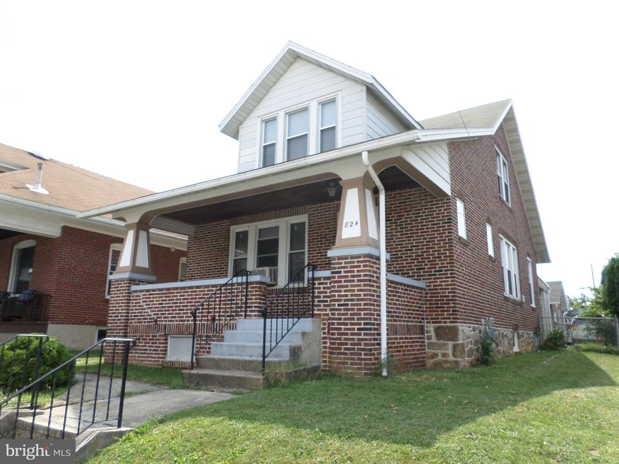 824 E Bellevue Ave, Reading, PA 19605 - photo 1