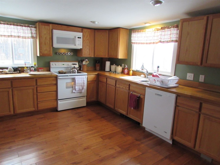 226 Water St, Boscawen, NH 03303 - photo 1