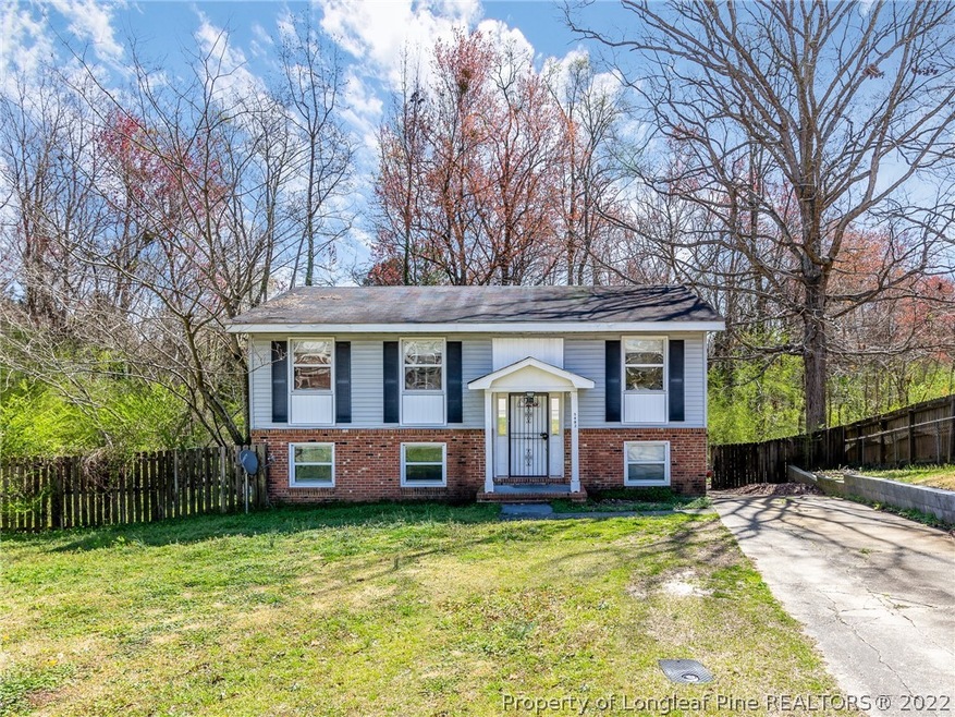 5482 Ivyridge Ct, Fayetteville, NC 28314 - photo 1