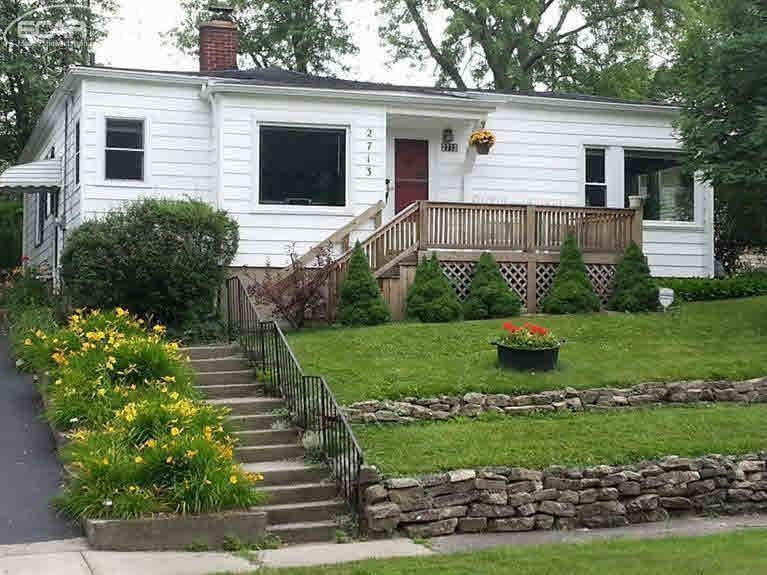 2713 Mansfield Ave, Flint, MI 48503 - photo 1