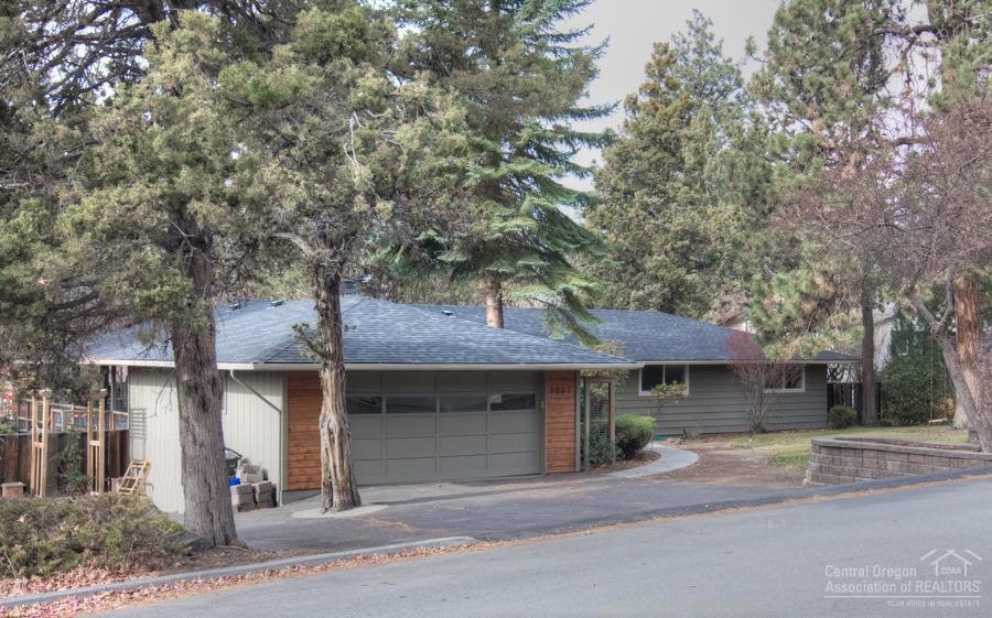 1227 NE 12th St, Bend, OR 97701 - photo 1