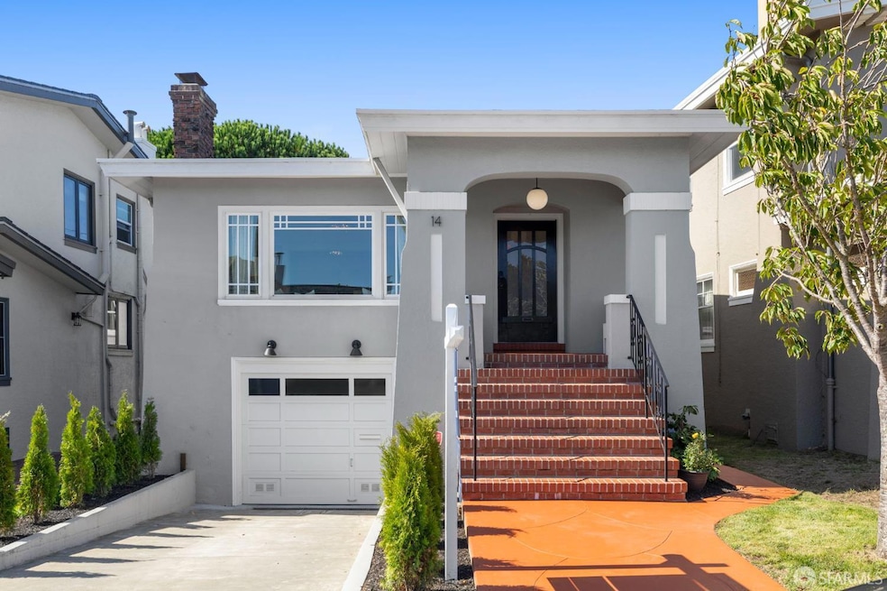 Sold $2,275,000 • Co-Listing Agent