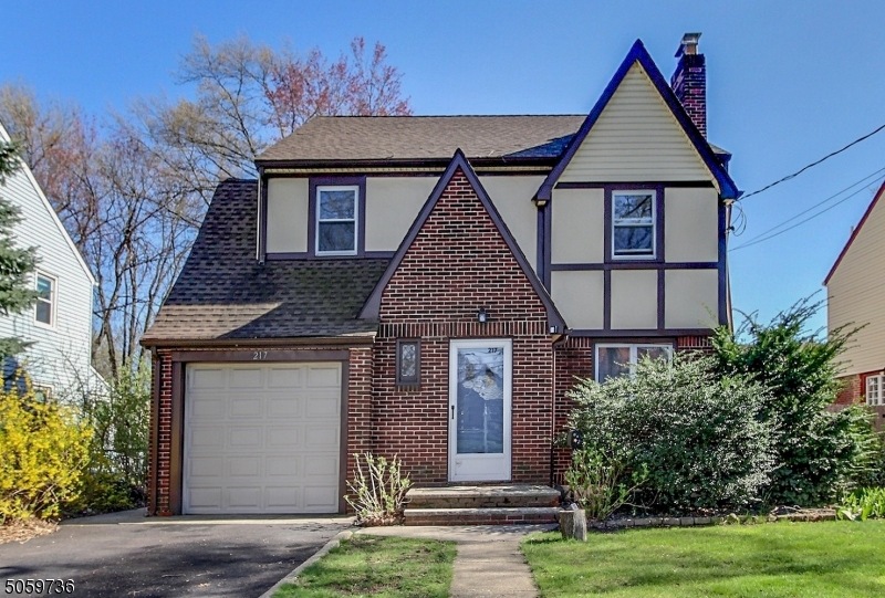 217 W Passaic Ave, Bloomfield, NJ 07003 - photo 1