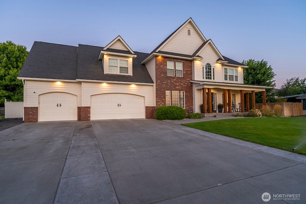 331 Viewmont Dr SE, Moses Lake, WA 98837 - photo 1