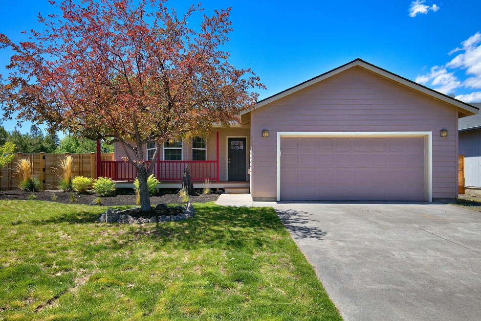 62625 Hawkview Rd, Bend, OR 97701 - photo 1