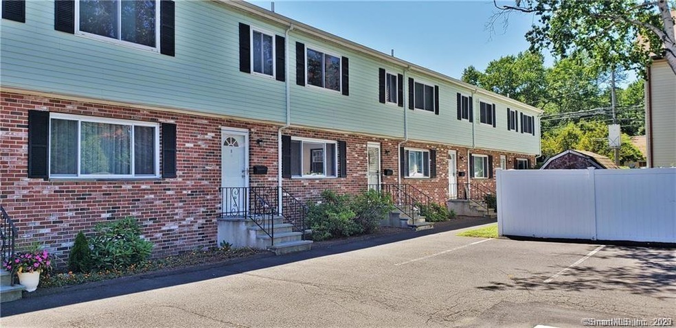 421 Hope St unit B, Stamford, CT 06906 - photo 1