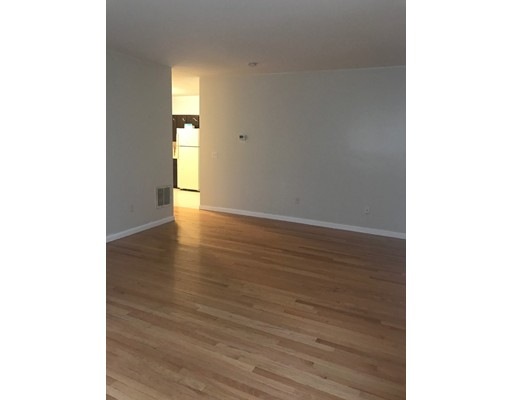 76 Gilman St unit 3, Somerville, MA 02145 - photo 1