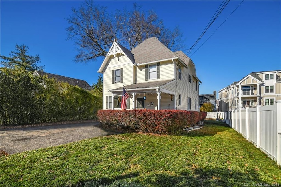 64 East Ave, New Canaan, CT 06840 - photo 1