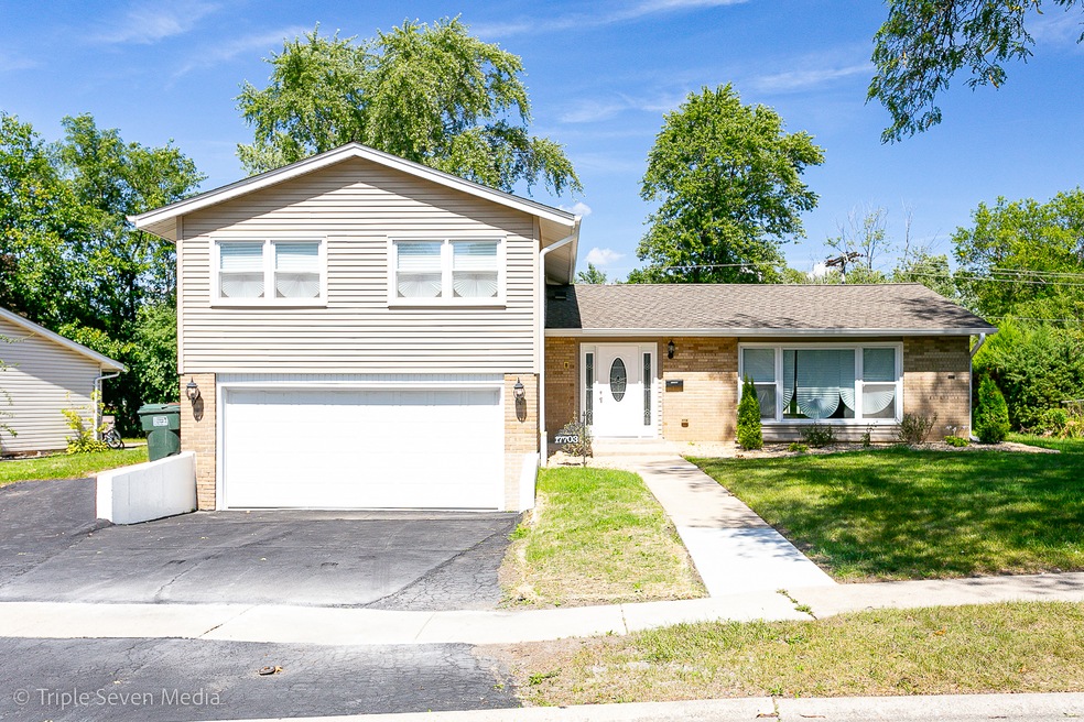 17703 Grandview Dr, Hazel Crest, IL 60429 - photo 1
