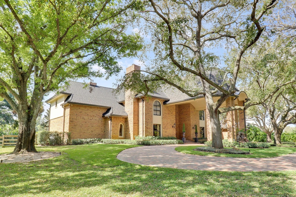 For Sale $3,500,000 • Co-Listing Agent