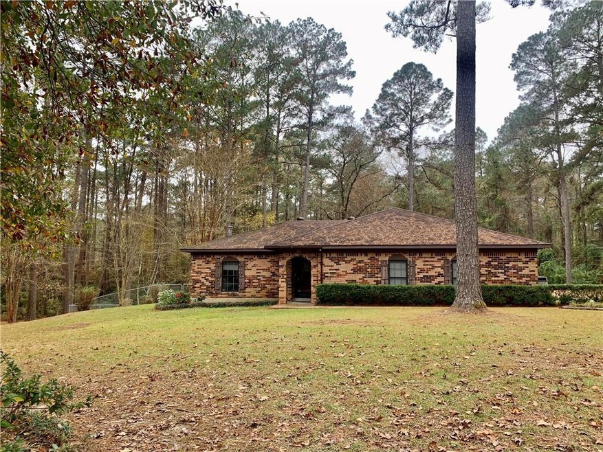 212 Oakwood Ln, Pineville, LA 71360 - photo 1