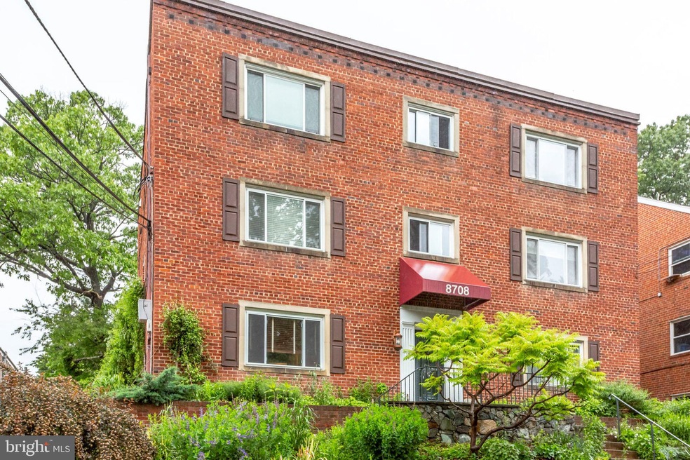 8708 Bradford Rd unit 202, Silver Spring, MD 20901 - photo 1