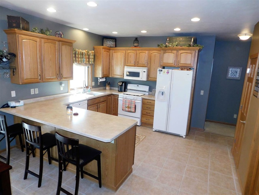 427 Fox Path Trail, Denmark, WI 54208 - photo 1