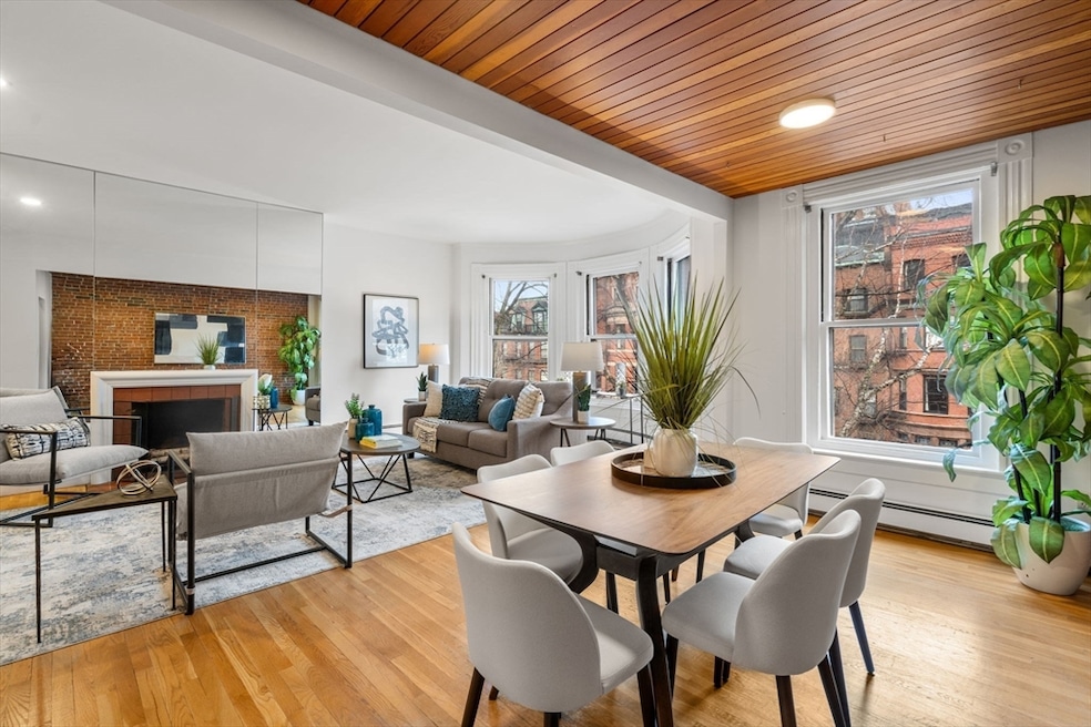 Sold $1,610,000 • Co-Listing Agent