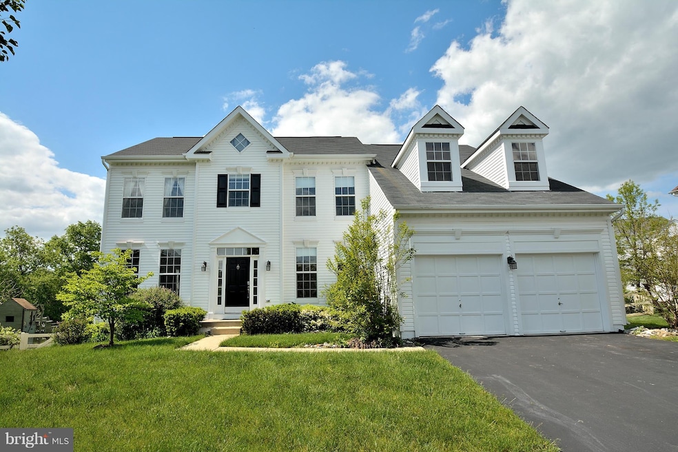 35740 Roundleaf Ct, Round Hill, VA 20141 - photo 1