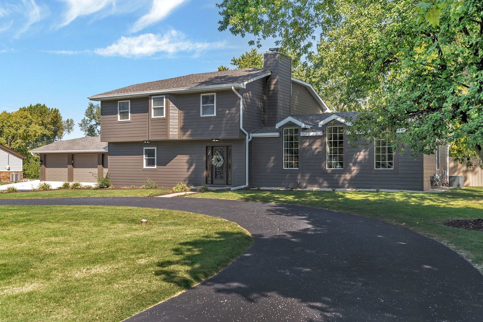 3509 Greenmeadow Ln unit 1, Joliet, IL 60431 - photo 1