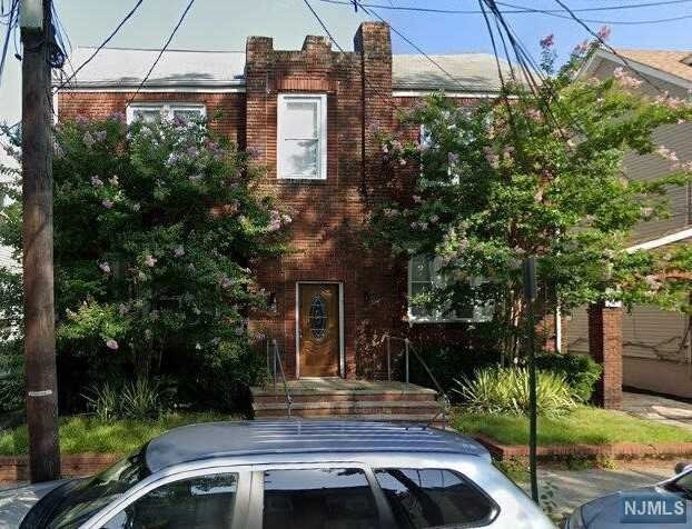 1576 Leslie St, Hillside, NJ 07205 - photo 1